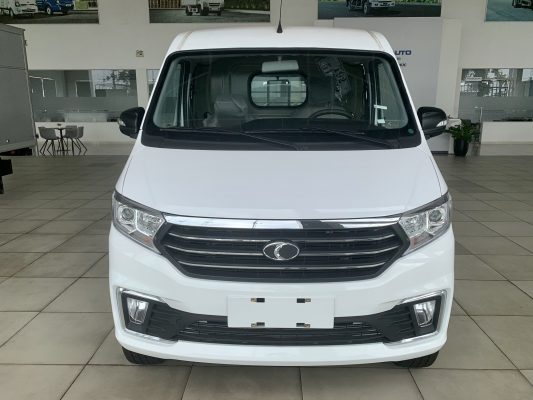 THACO VAN TF450V có nhiều chi tiết mạ Crom sang trọng