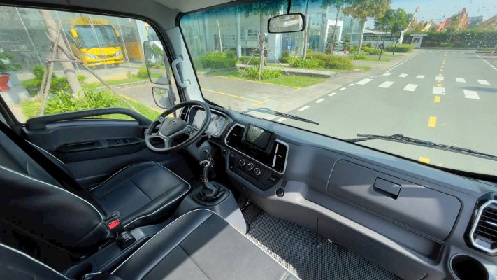 Mặt taplo gọn gàng với việc bố trí khoa học