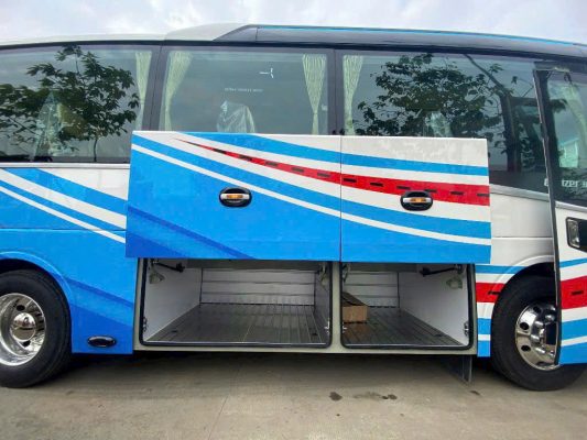 Cốp chứa đồ rộng rãi chia làm 4 khoang