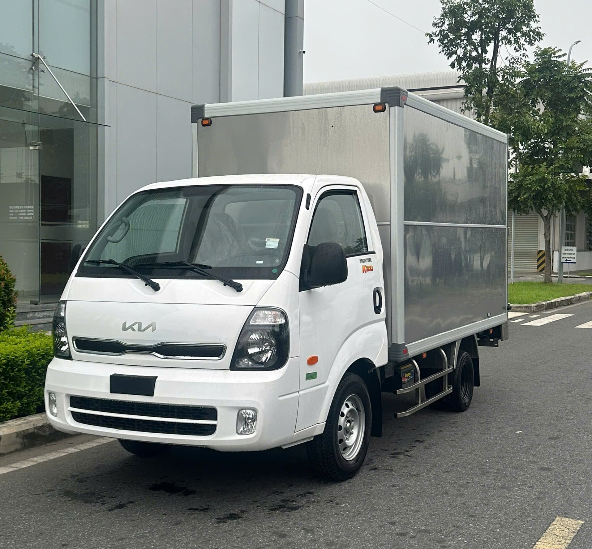 KIA K200 thùng kín chỉ tiêu thụ 8 lít dầu / 100km