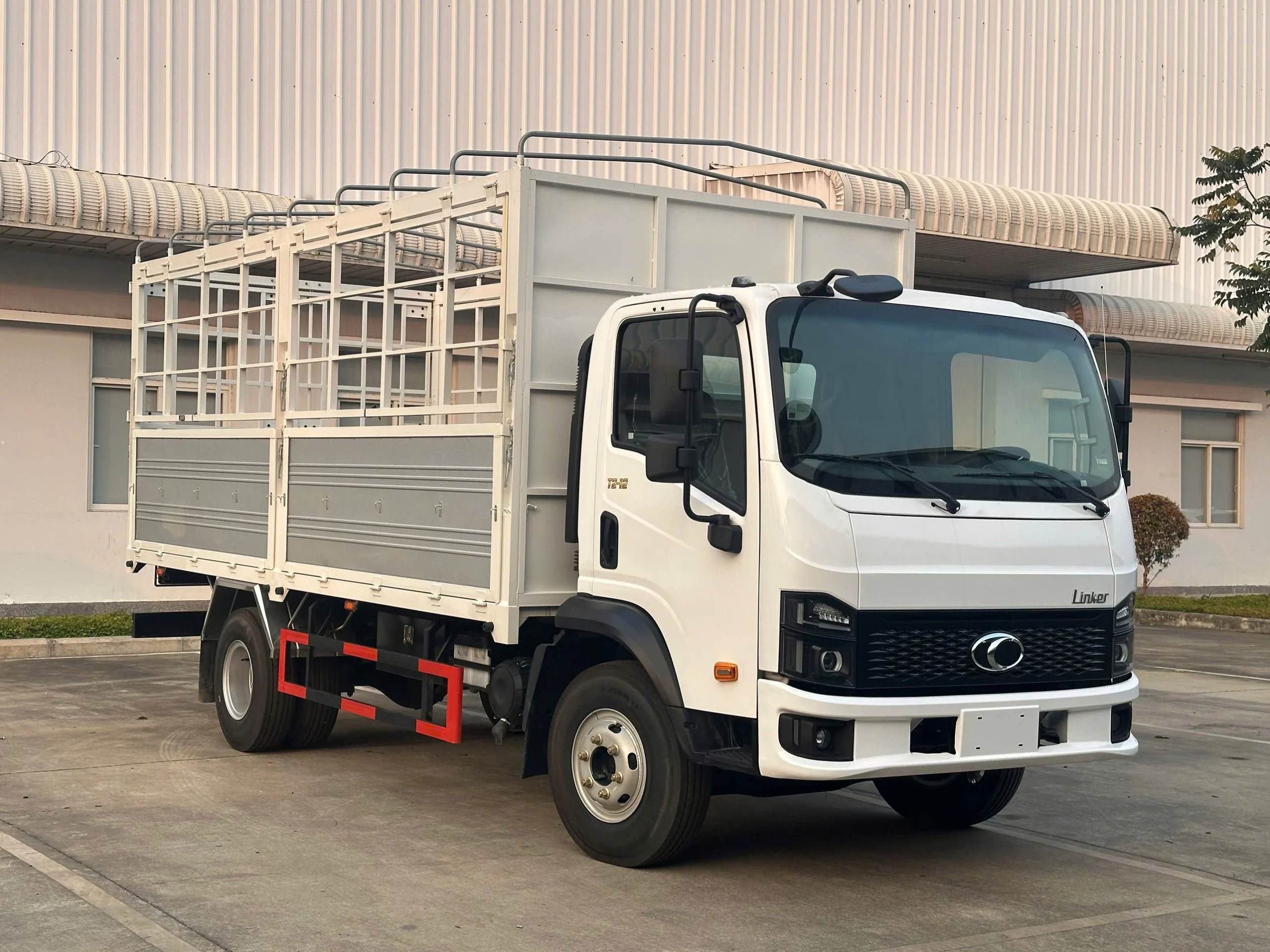 THACO LINKER 7 TẤN THÙNG 5m2