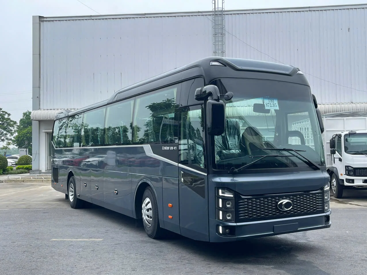 XE KHÁCH THACO TB120S - 47 CHỖ