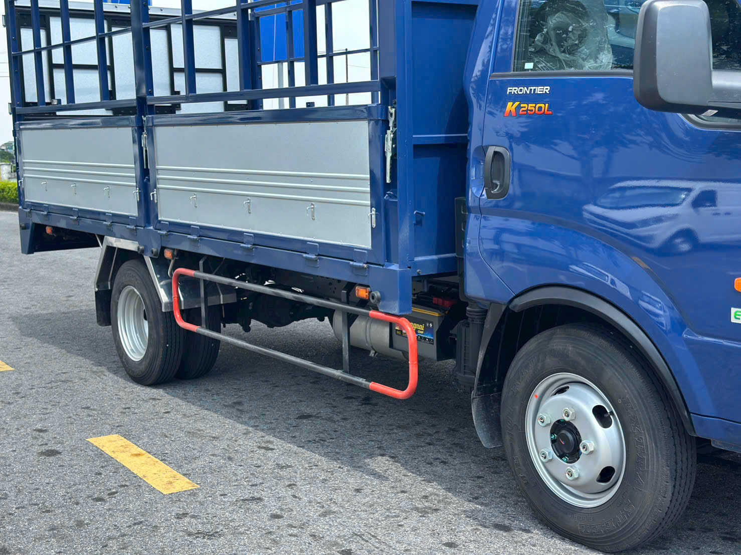 Bánh sau bằng bánh trước tăng khả năng chịu tải
