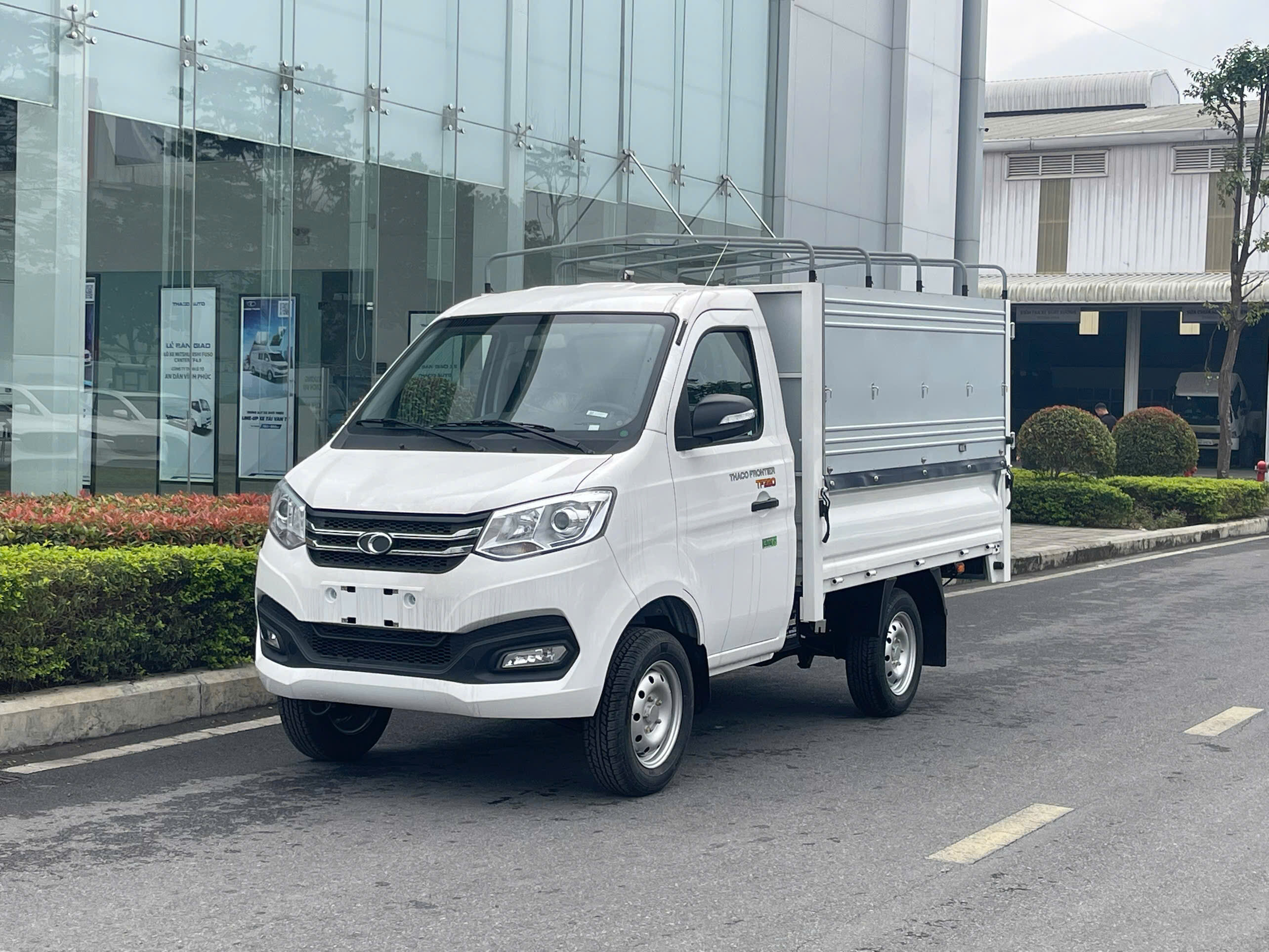 XE TẢI THACO TF220 - 990KG